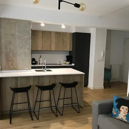 Acogedor En Apartamento *