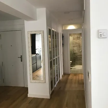 Acogedor En סומאיה